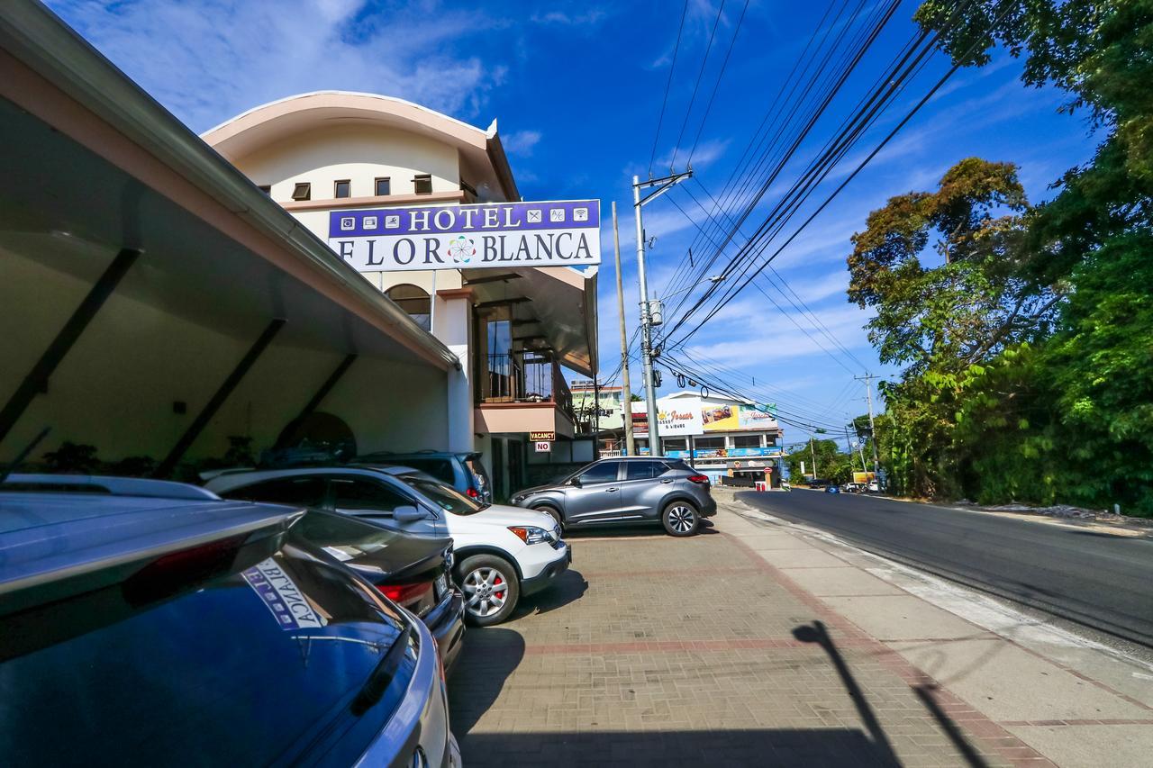 Hotel Flor Blanca Manuel Antonio Esterno foto